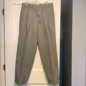 Gap Men’s Relaxed Fit Flint Gray Khaki Pant